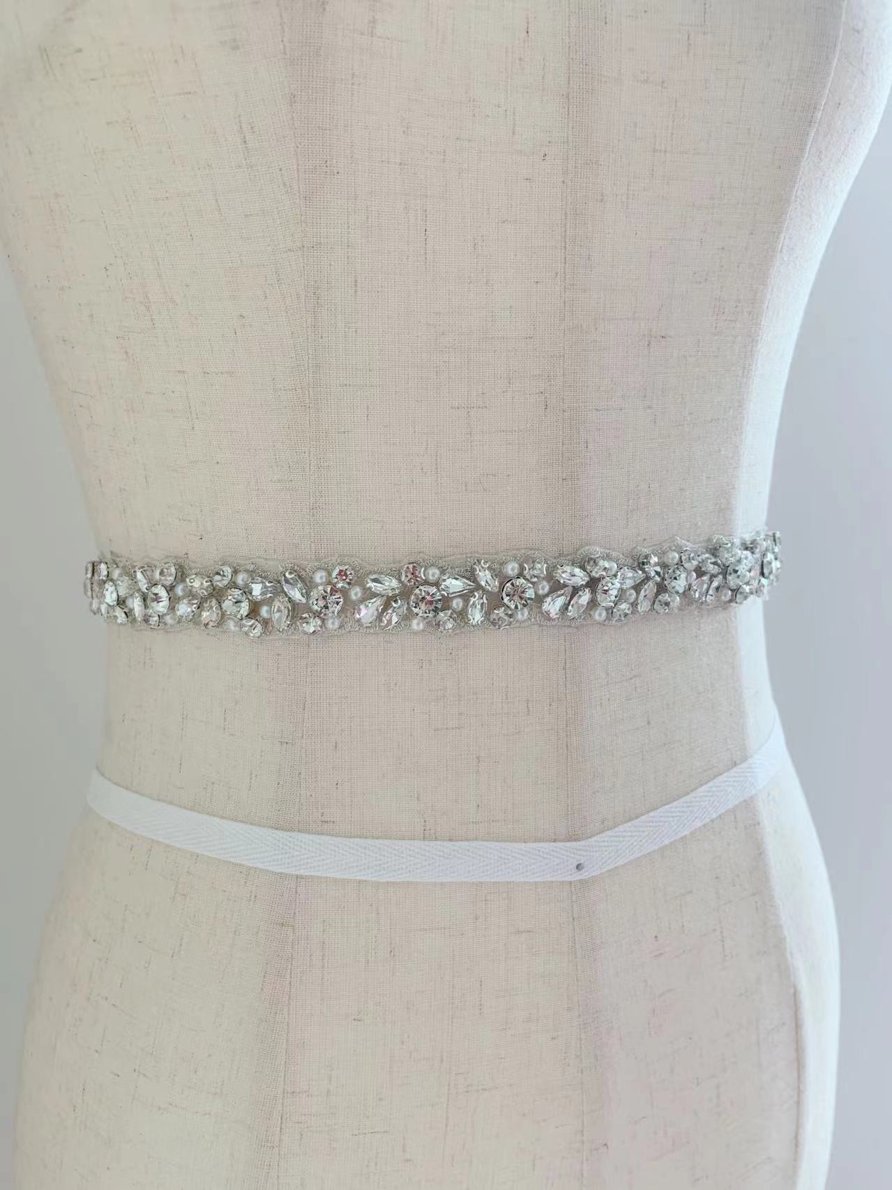 Garniture de ruban en strass e - Bridal Sash Ribbon avis et prix
