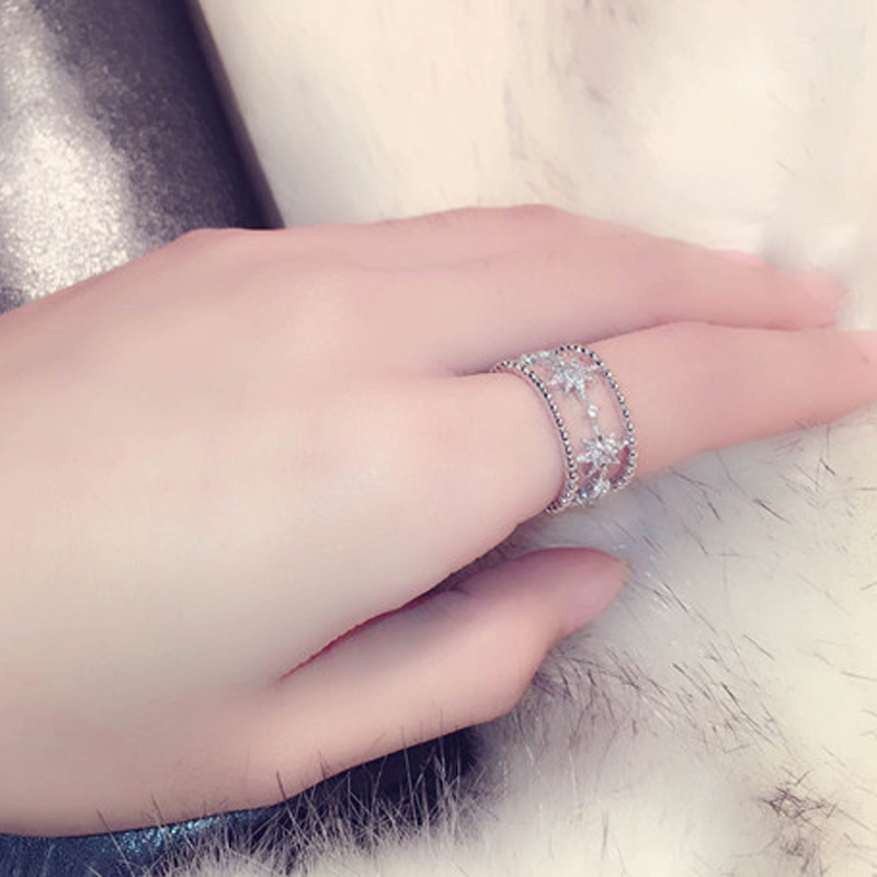 Bague en cristal incrustée de  - Wedding Superstar avis et prix